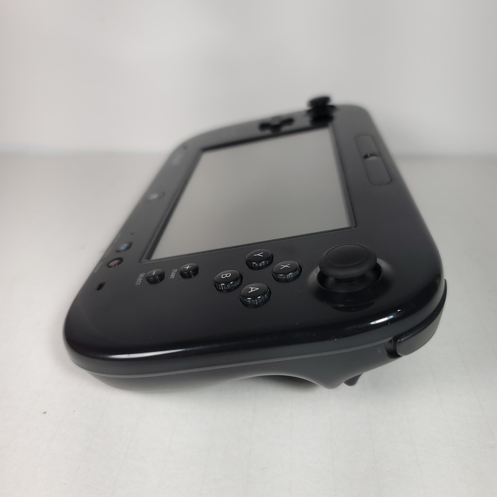 Nintendo Wii U 32GB Black Console Bundle w/ GamePad Power Cable & 2 Games TESTED