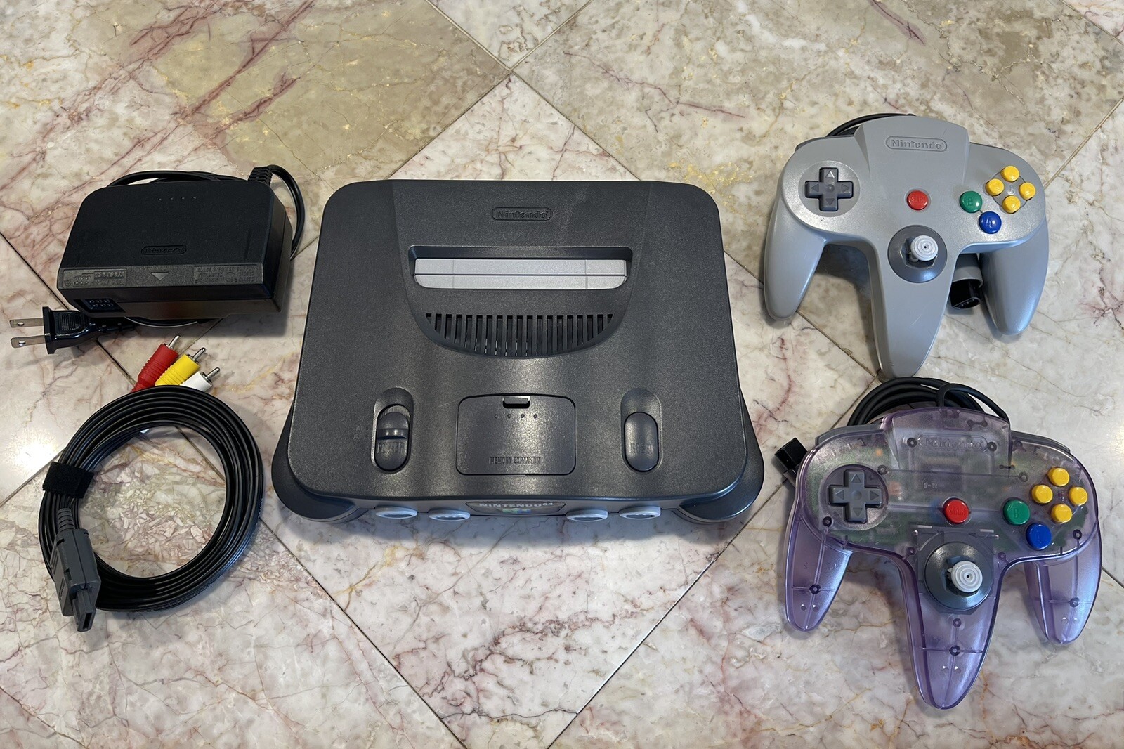 Nintendo N64 Charcoal Gray Console w/Gray & Atomic Purple Controllers – Cleaned