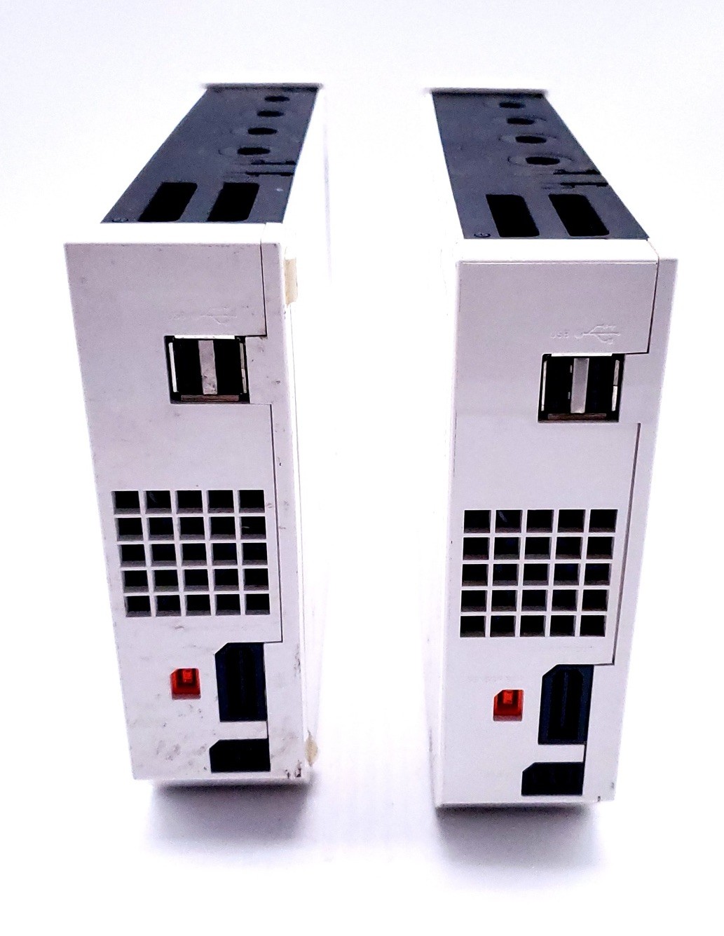 Nintendo Wii RVL-001 512 MB Console LOT OF 2 – White PARTS OR REPAIR – READ