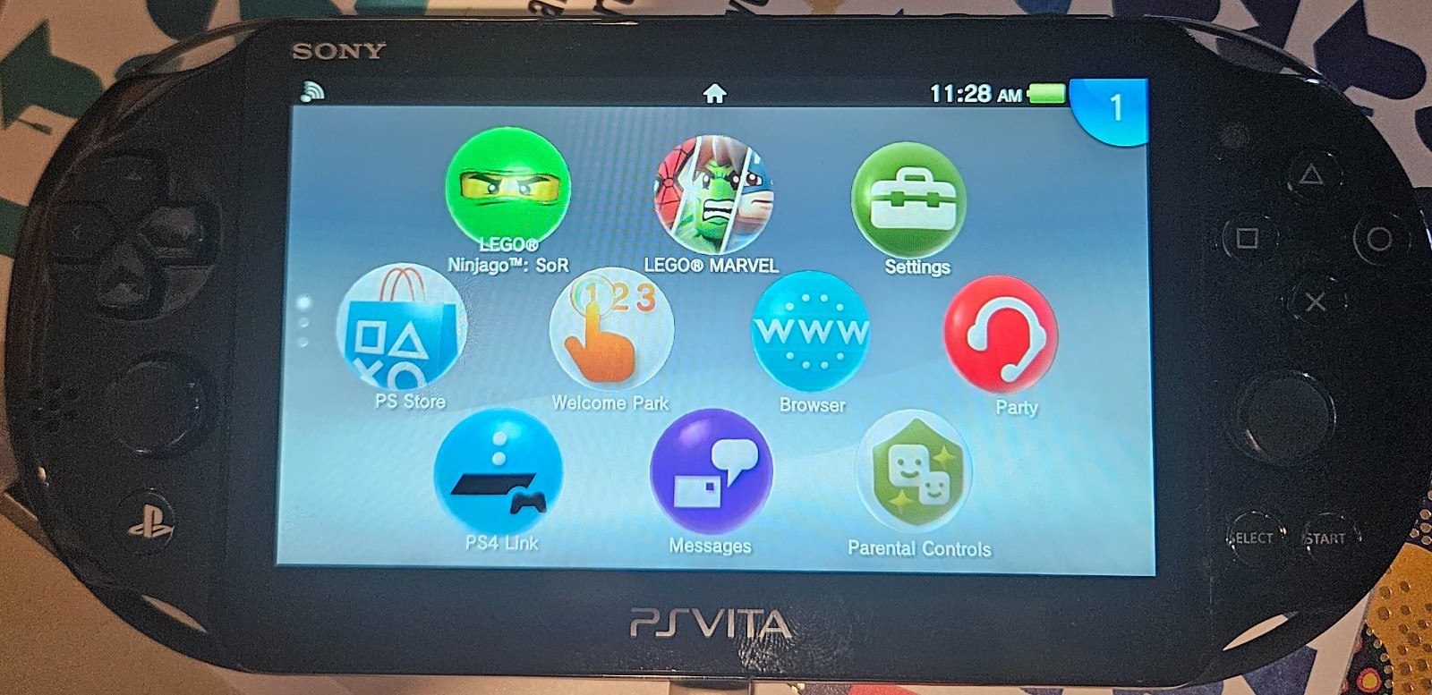 PS Vita Slim Black PCH-2001 8GB
