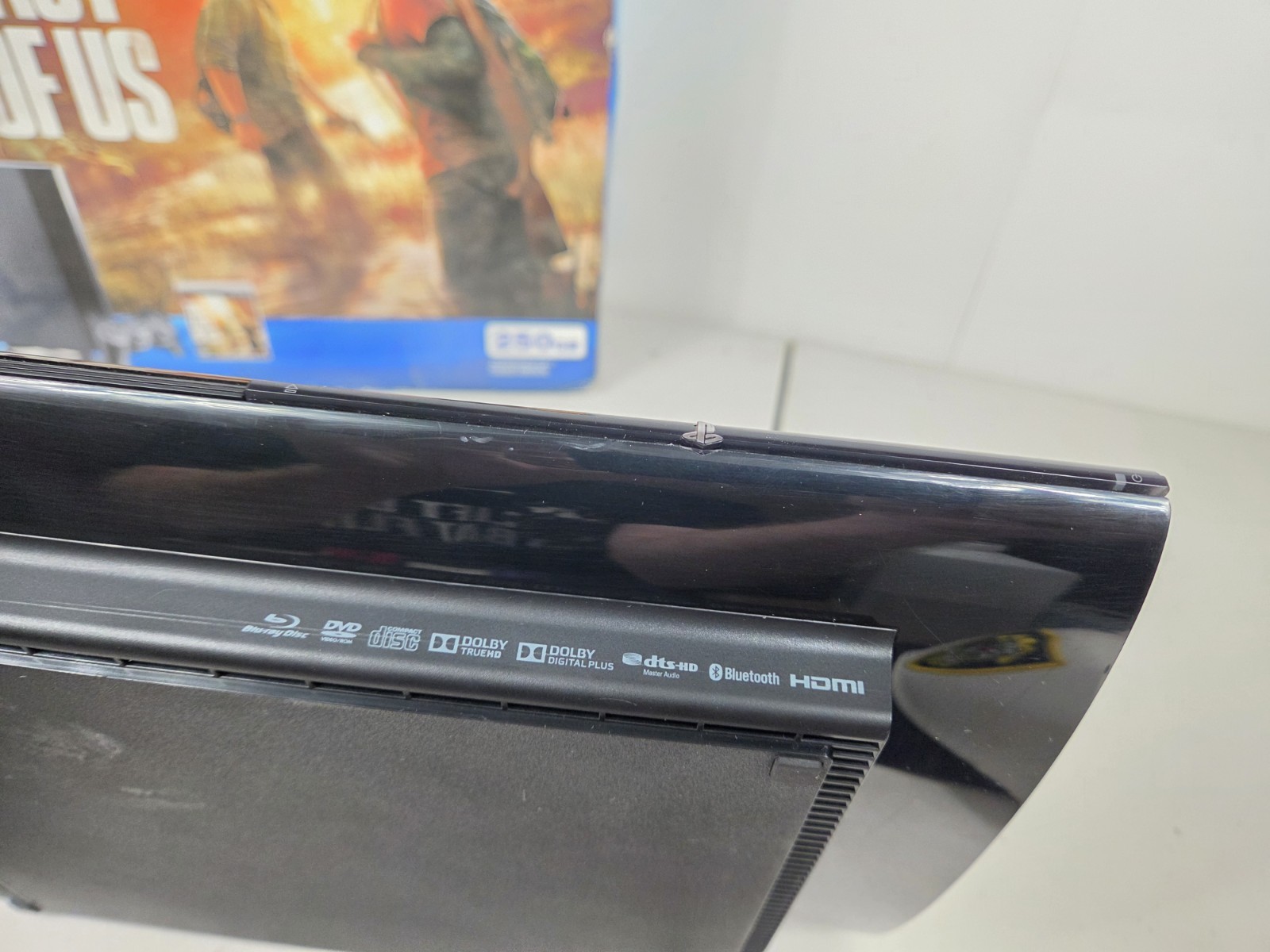 Sony PS3 Slim 250gb The Last Of Us Edition Console with Box + 2 Controllers