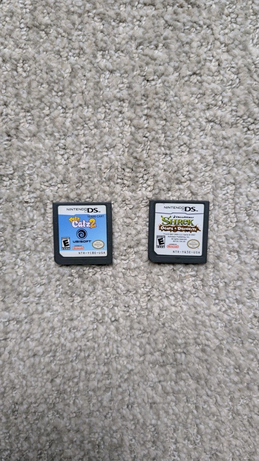 Nintendo DSi Light Blue Handheld Console Game System w/ Charger & 2 Games