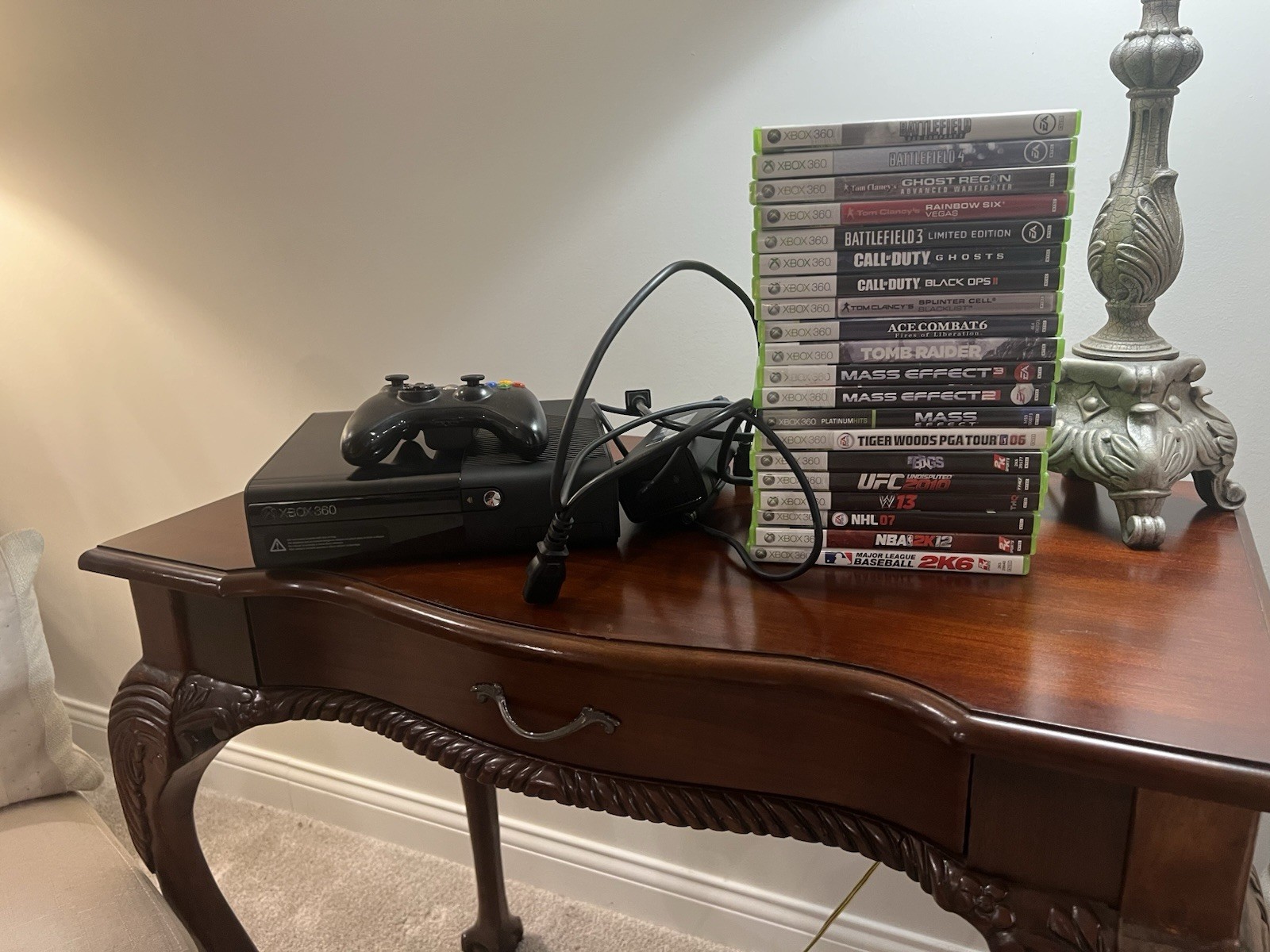 Xbox 360 E Model With 20 Games. Xbox 360 Console And Game Lot.