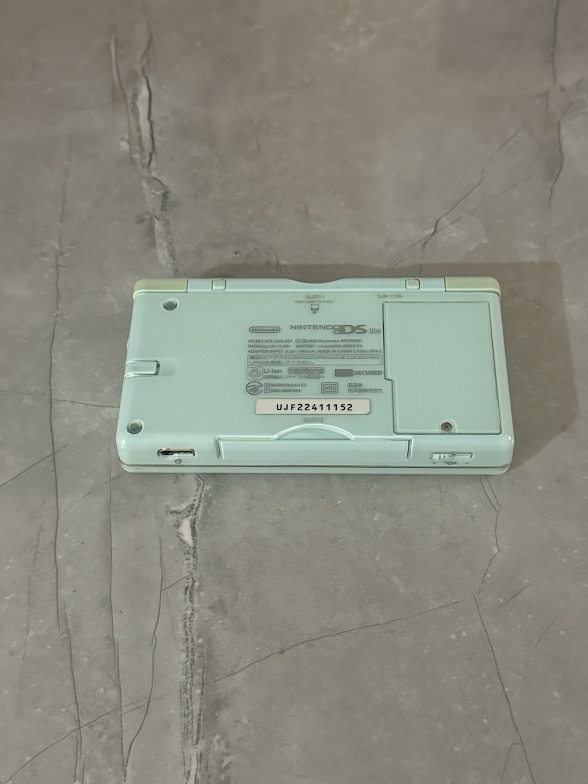 Nintendo DS Lite Light Blue System with Case and Charger Tested Works