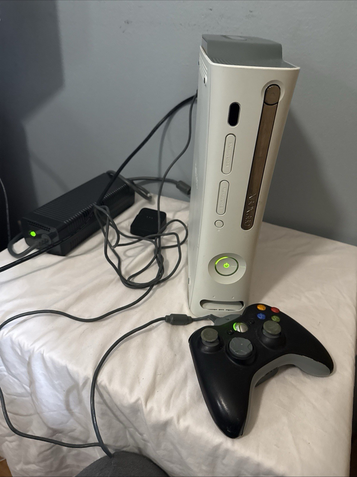 Xbox 360 Console 60GB HDD – Power Cable + Controller
