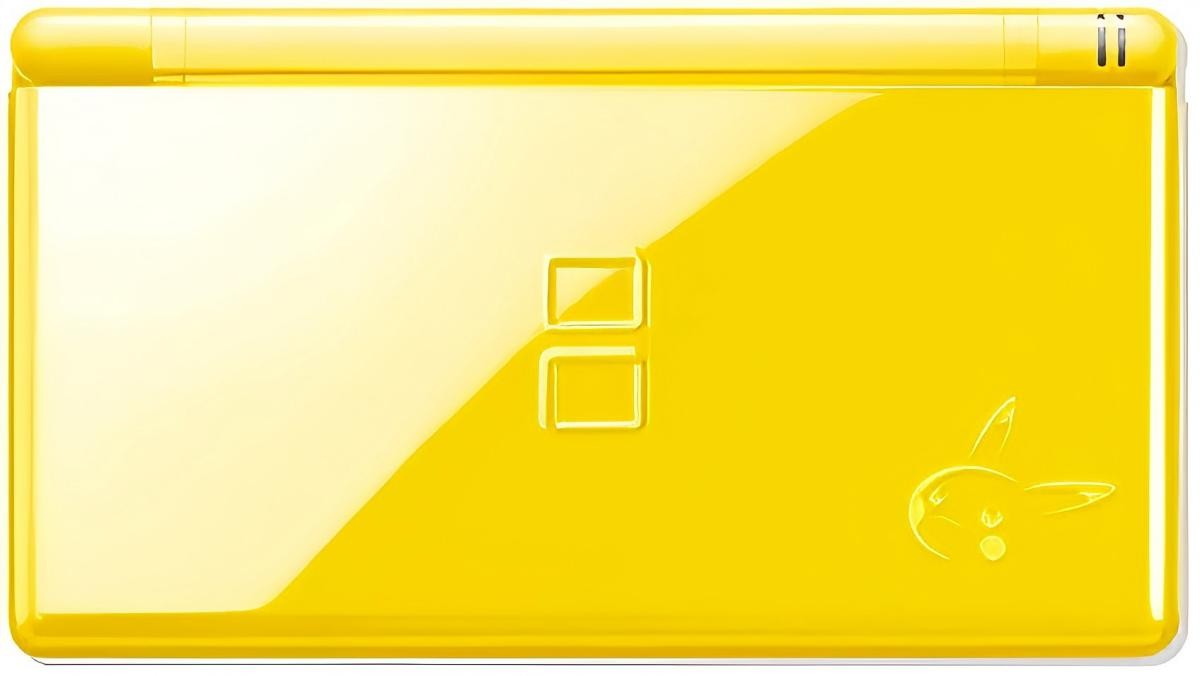 Nintendo DS Lite & Game boy Advance HandHeld Console System Pokemon Pikachu