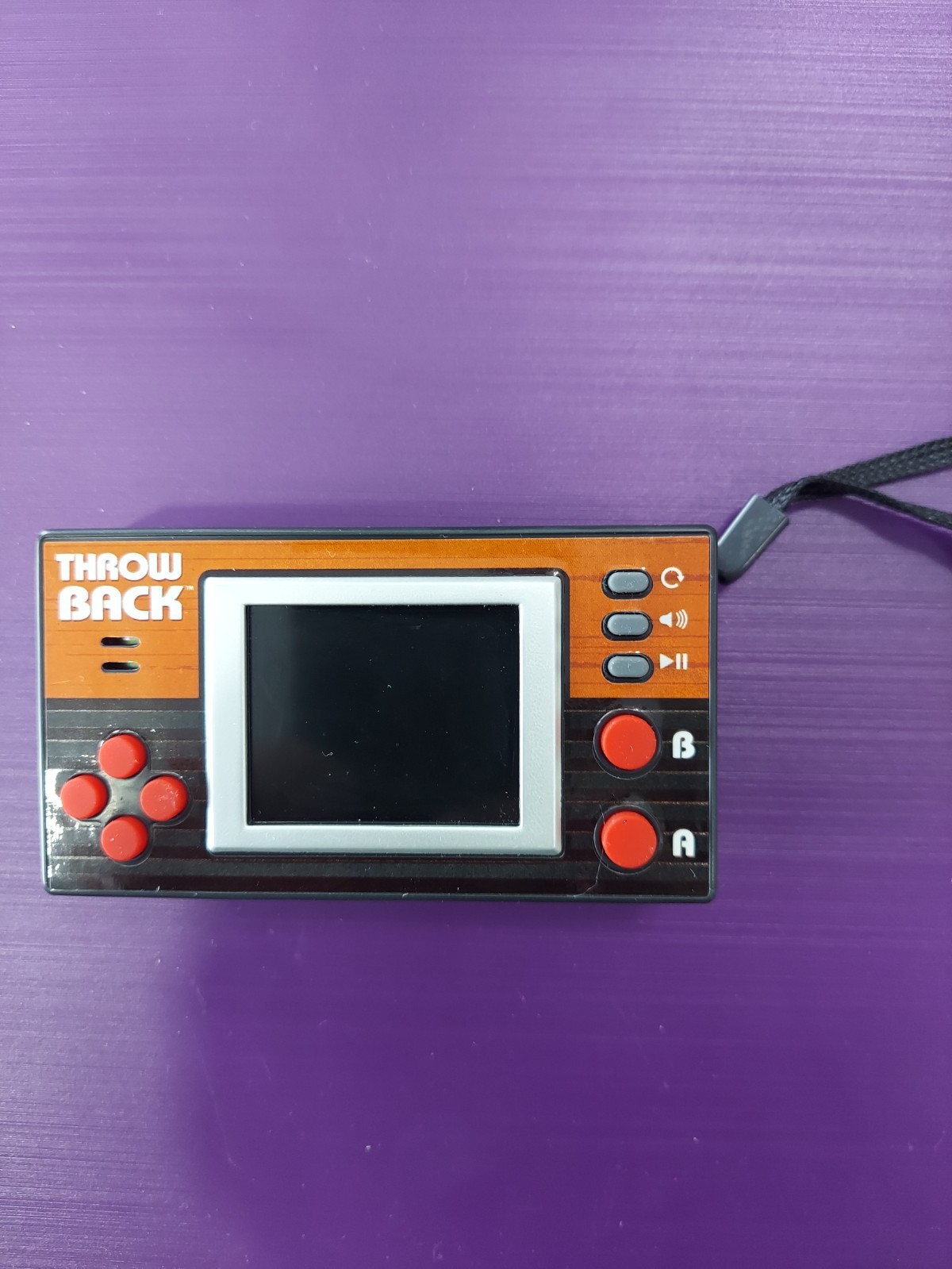 3.5″ 8 Bit Game Console Mini Pocket Video Classic Handheld Built-in 150 + Game