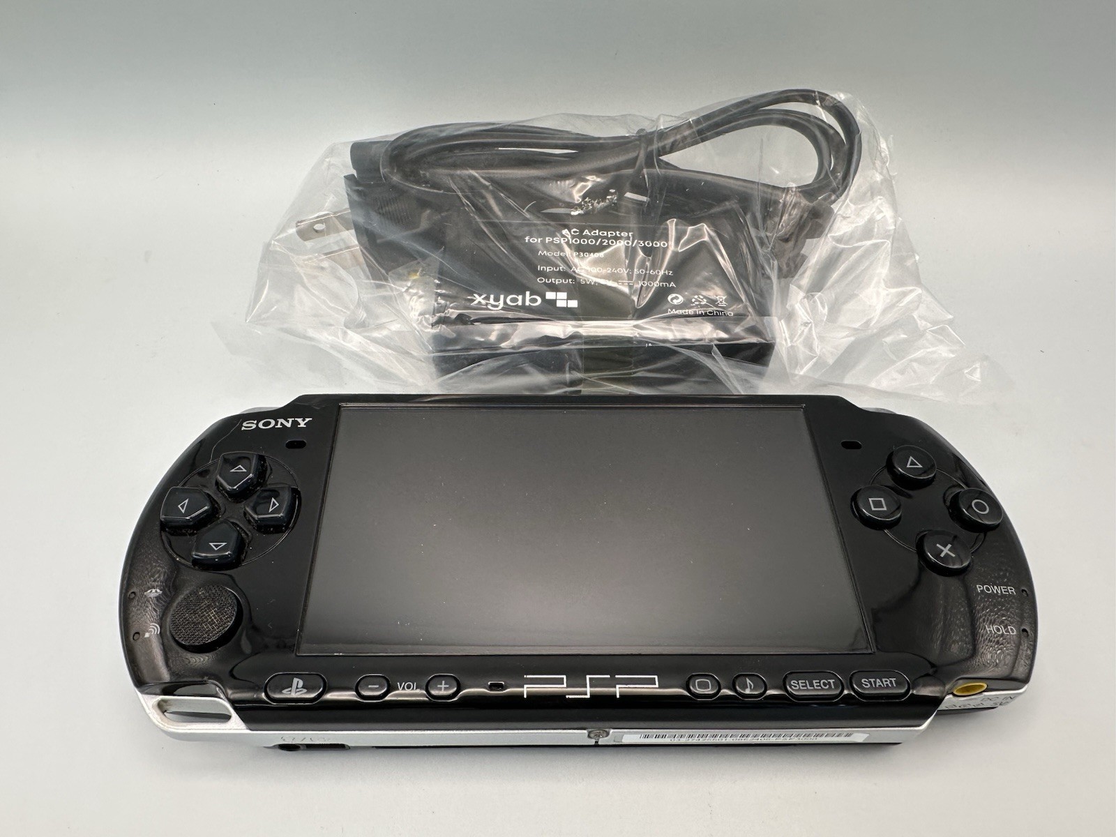 Sony PSP-3000 Piano Black Crisp Screen Tested + New Battery, Charger
