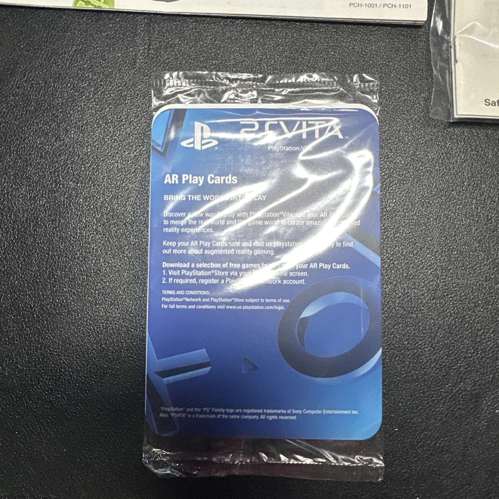 Sony PlayStation PS Vita PCH-1001 Handheld Console Black w/ Box Manual Case NTSC