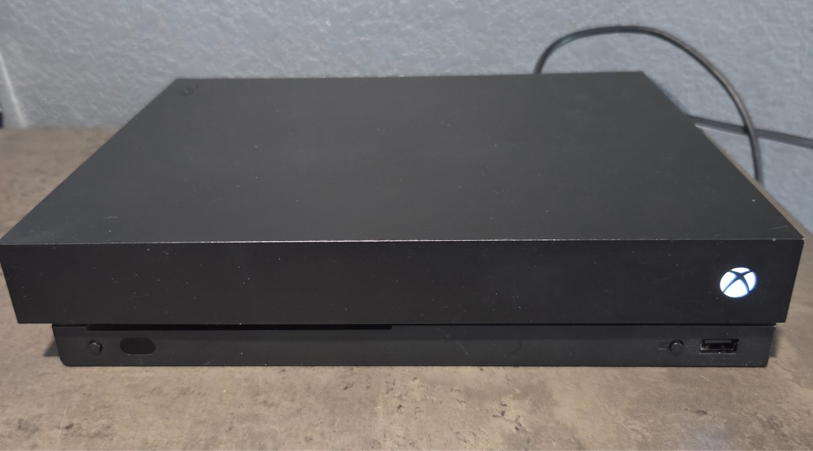 Microsoft Xbox One X 1TB Console – Black (For Parts) Bad HDMI
