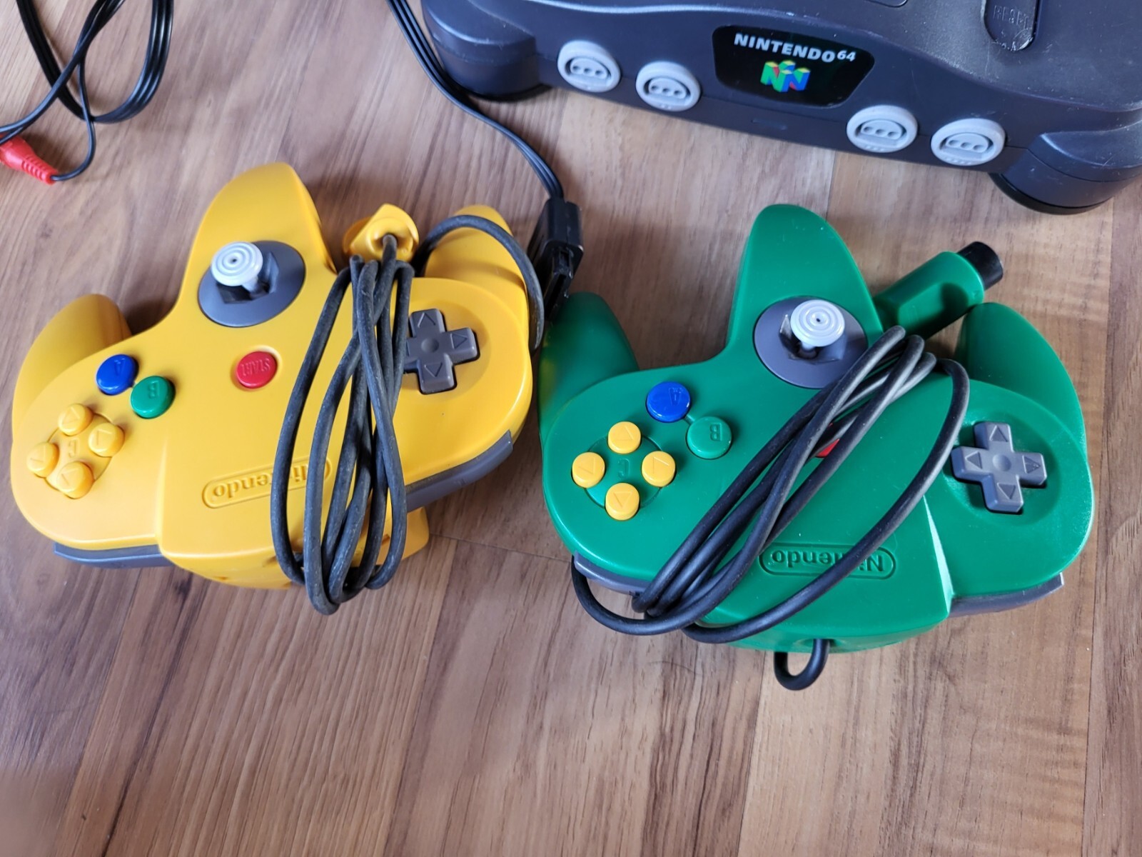 Nintendo 64 N64 Console, Controllers & Games – Not Tested