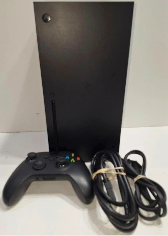 Microsoft Xbox Series X 1882 4K 1TB SSD With FREE GAMES Barely Used.