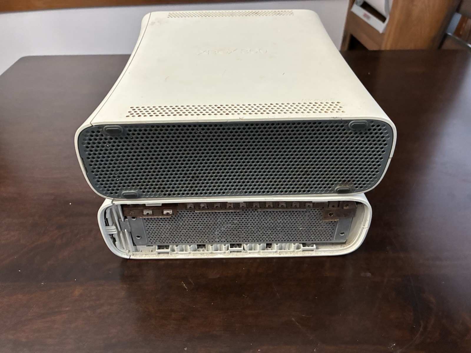 LOT of 2 Microsoft Xbox 360 Core – FOR PARTS OR REPAIR