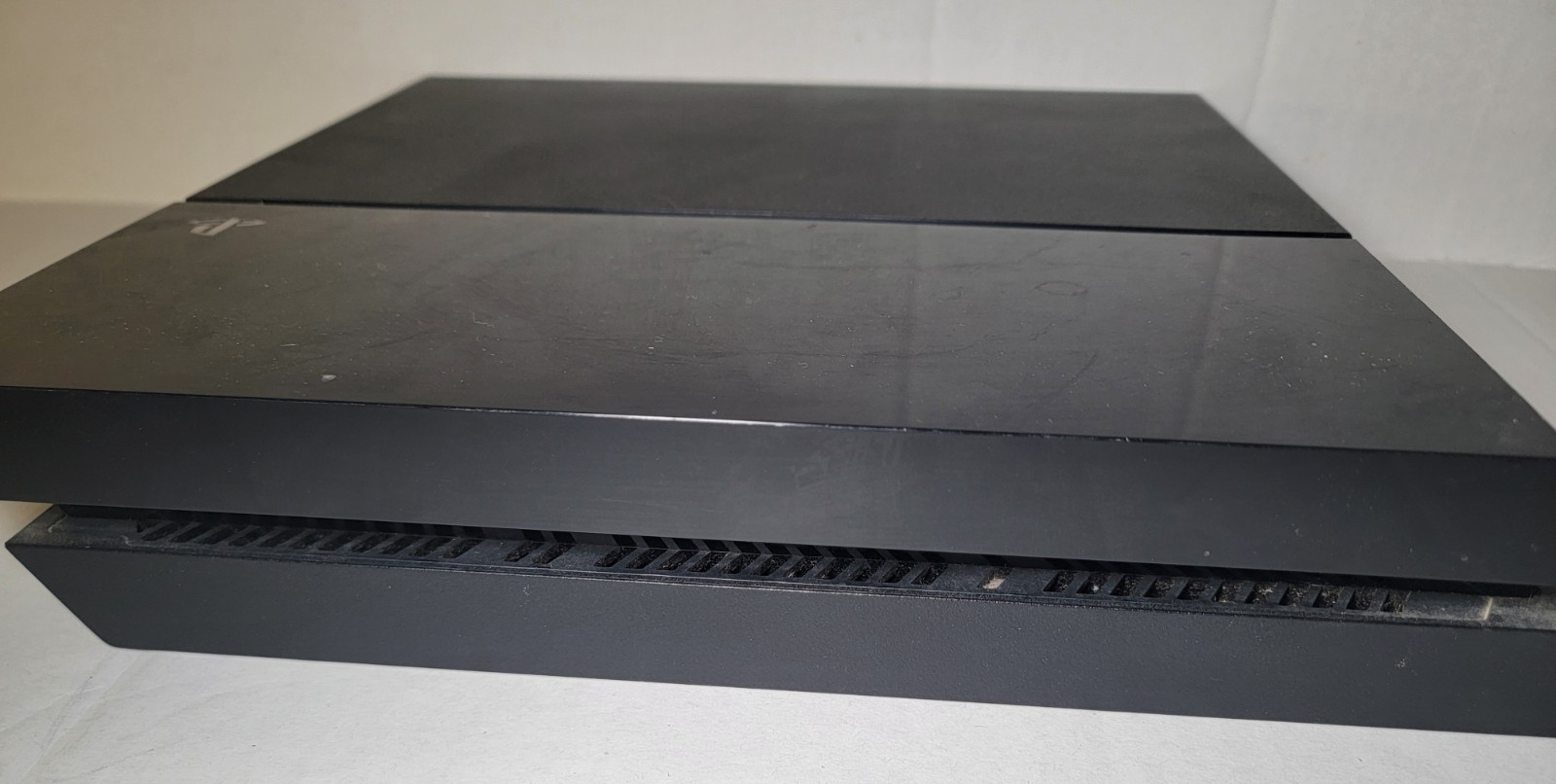 PlayStation 4 Console Read Description Powers On CUH-1001A
