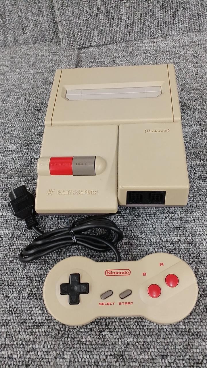NEW Famicom Model HVC 101 NINTENDO