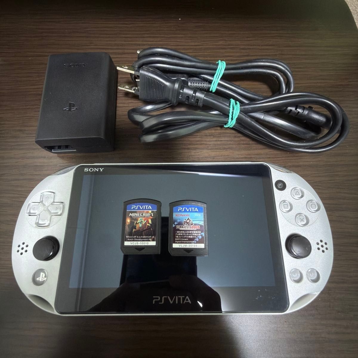 Excellent SONY PlayStation PS Vita Wi-Fi PCH-2000 Silver Console Tested