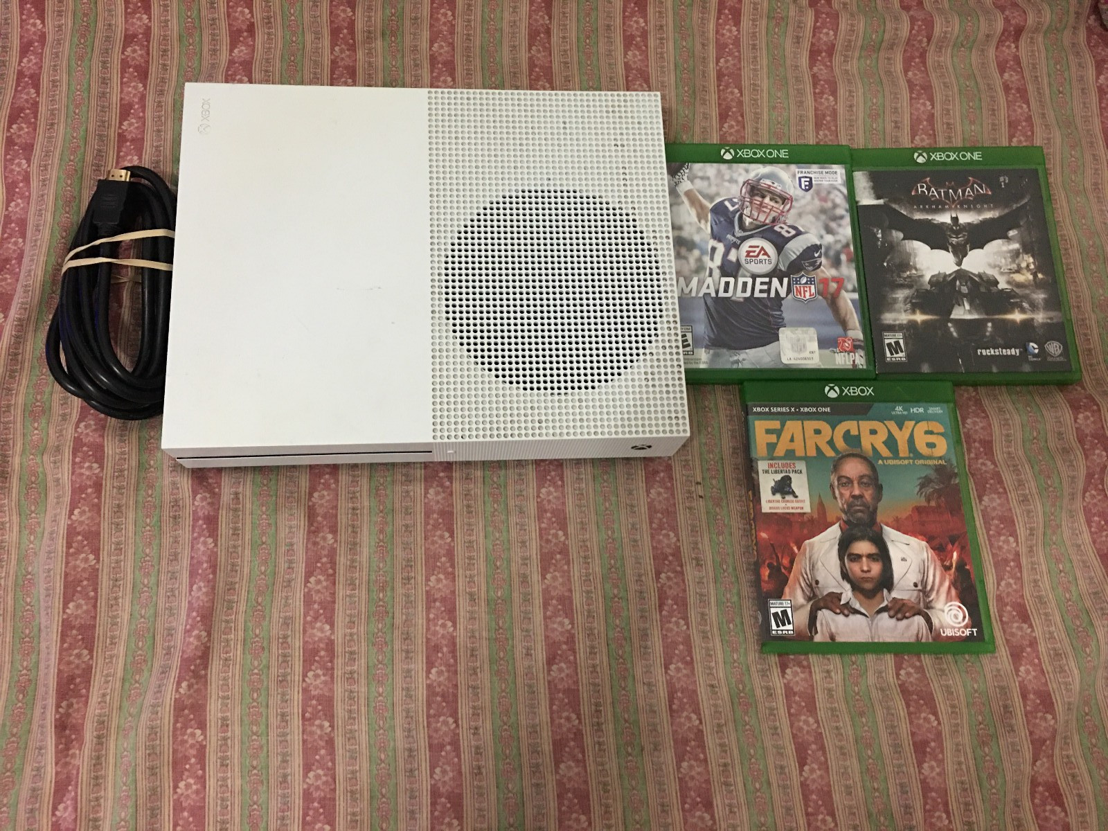 Microsoft Xbox One S 500GB console