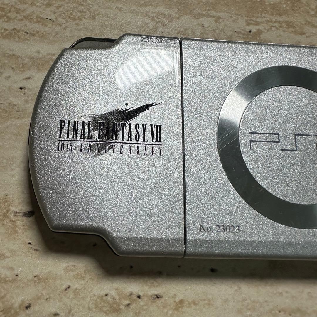 Sony PSP2000 Crisis Core Final Fantasy VII 10th Anniversary Limited Edition 7182