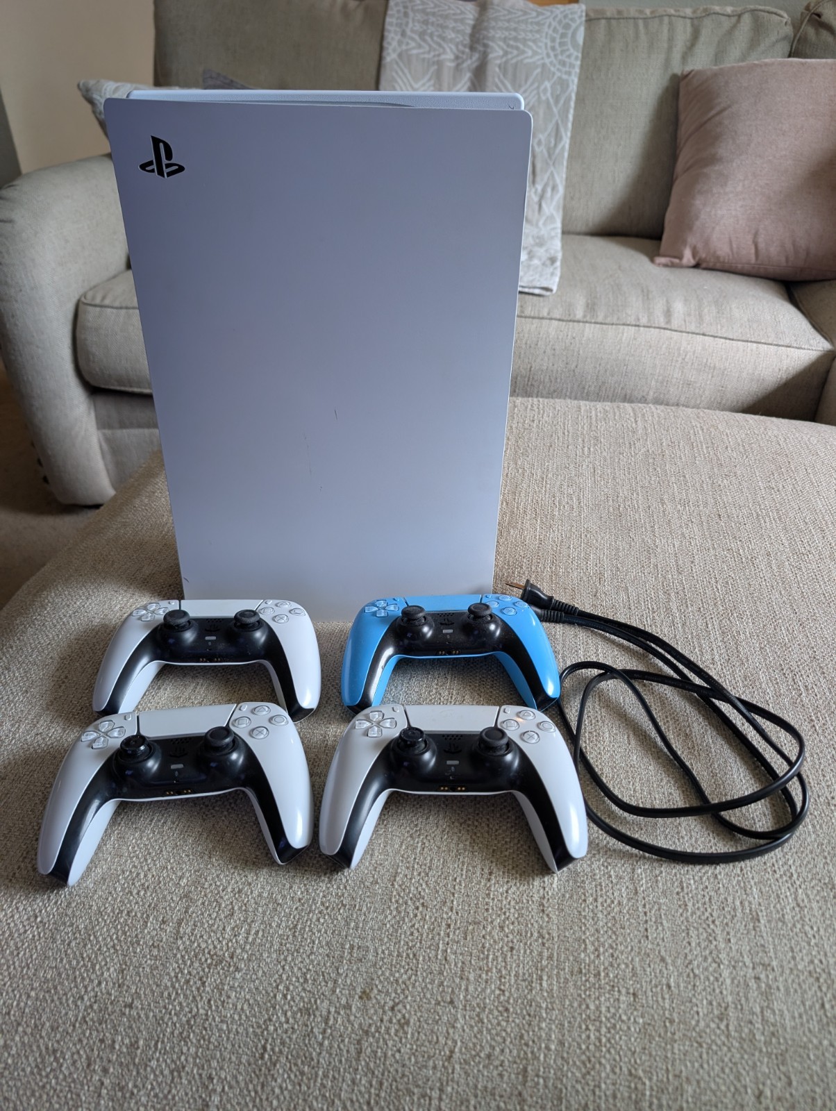 PlayStation 5 Disk Edition Console Original Release Day- 1TB Solid State Drive