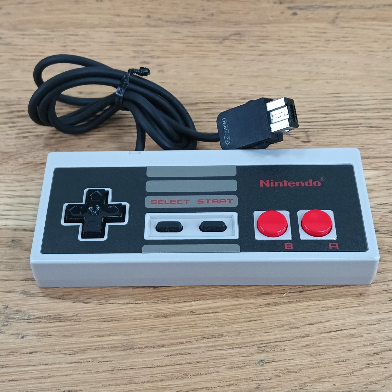 Nintendo NES Classic Edition System Mini Console 30 NES Games Official OEM Works
