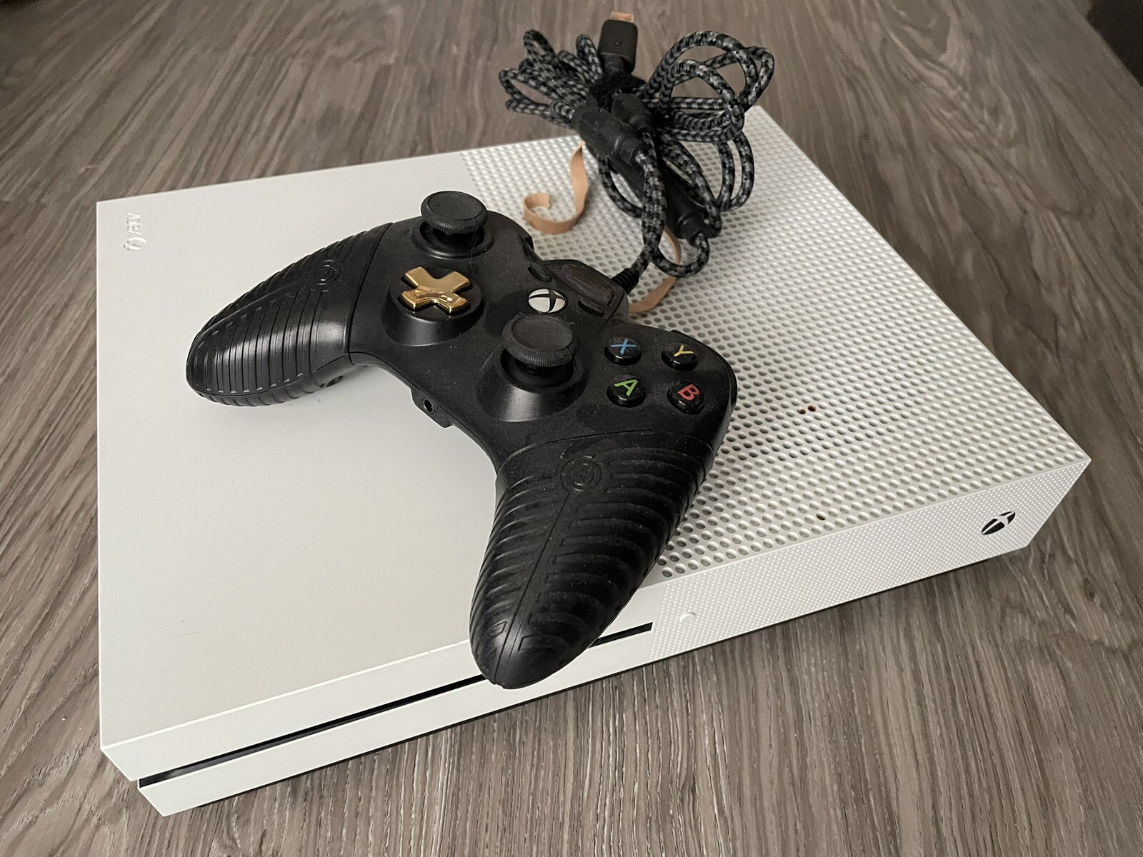 Microsoft Xbox One S 500GB Video Game Console – White (ZQ9-00001)