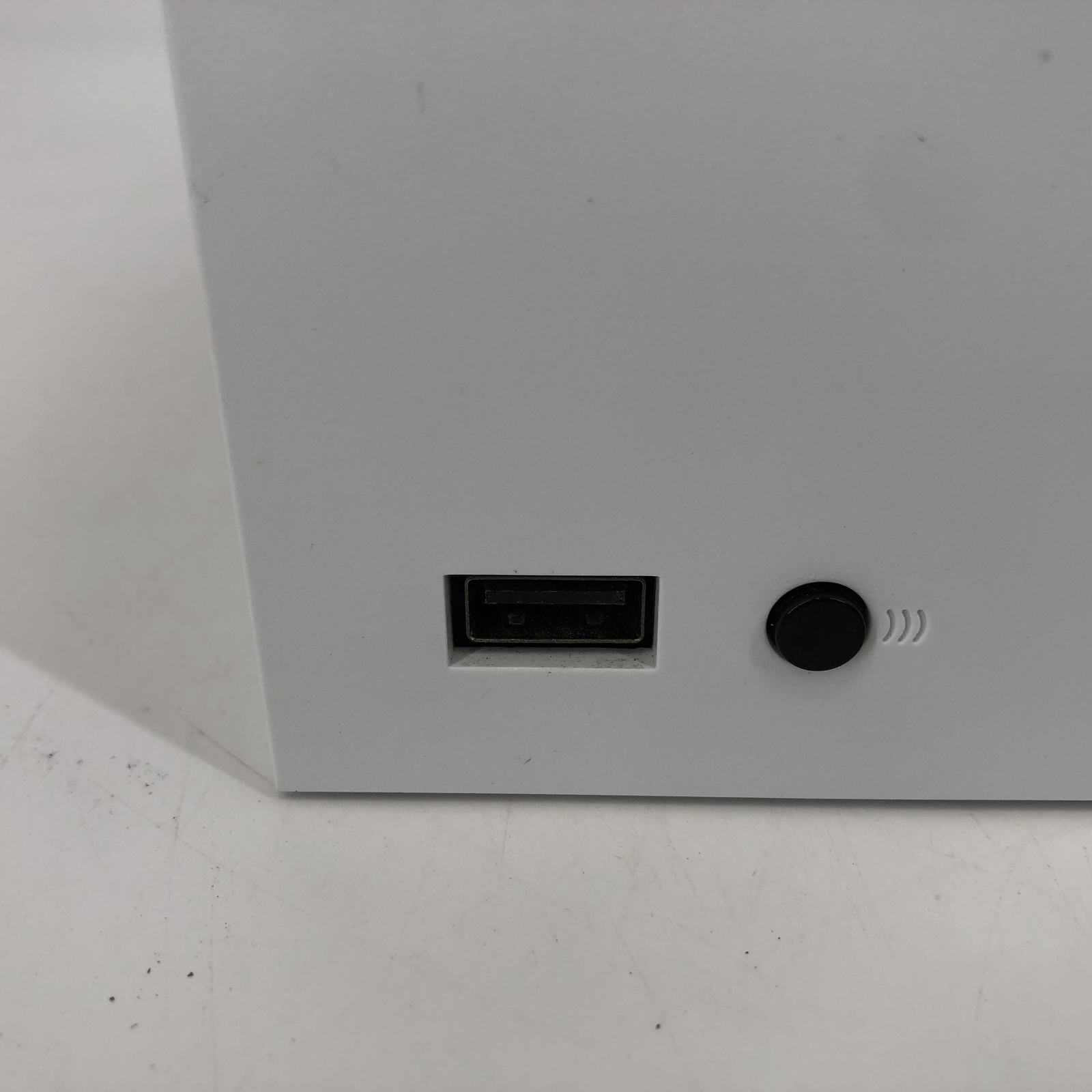 Microsoft Xbox Series S Console White 512GB – Very Good w/ Controllers + Cables