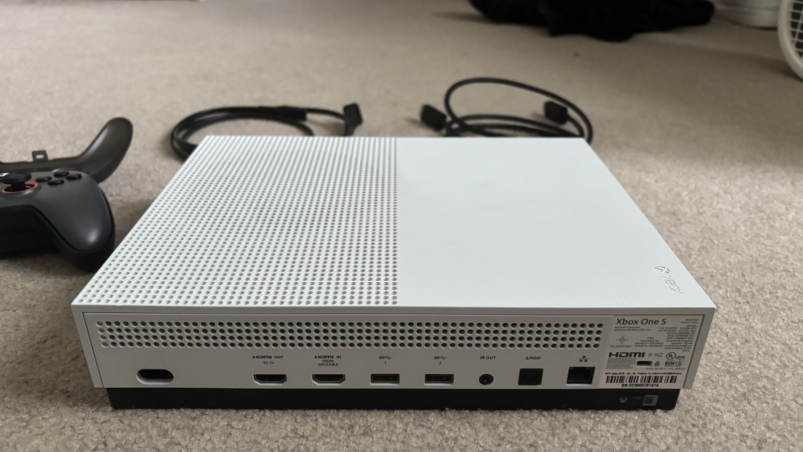 Xbox One S 1TB White Console + NEW GameSir Wireless Controller