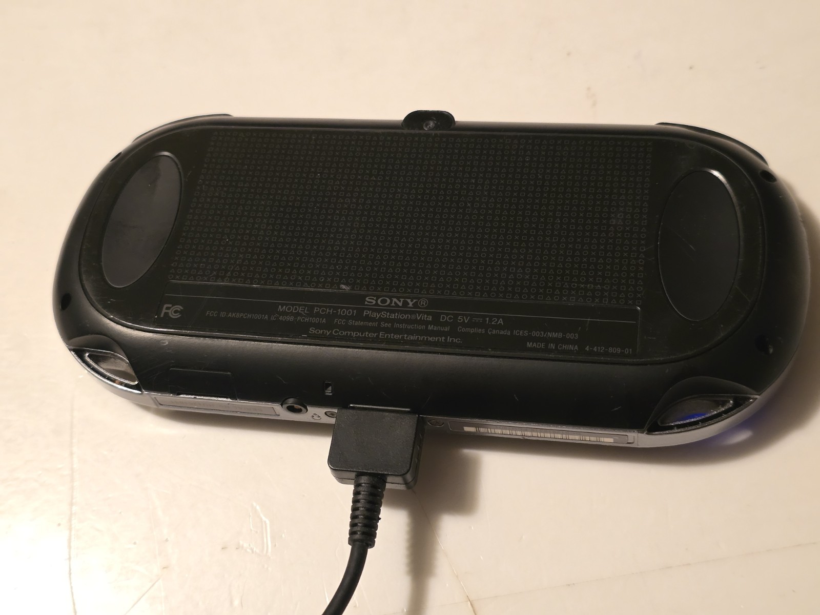 Sony PlayStation Vita PCH-1001 Black Handheld System