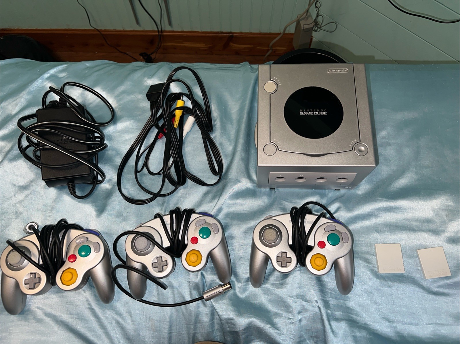 Nintendo GameCube DOL-101 Silver, 2 Memory Card Three OEM Controllers, Rare Game