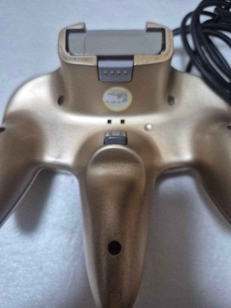 Nintendo 64 Console Limited Edition toys R’ Us Gold N64 NTSC-J Expansion Pak Set