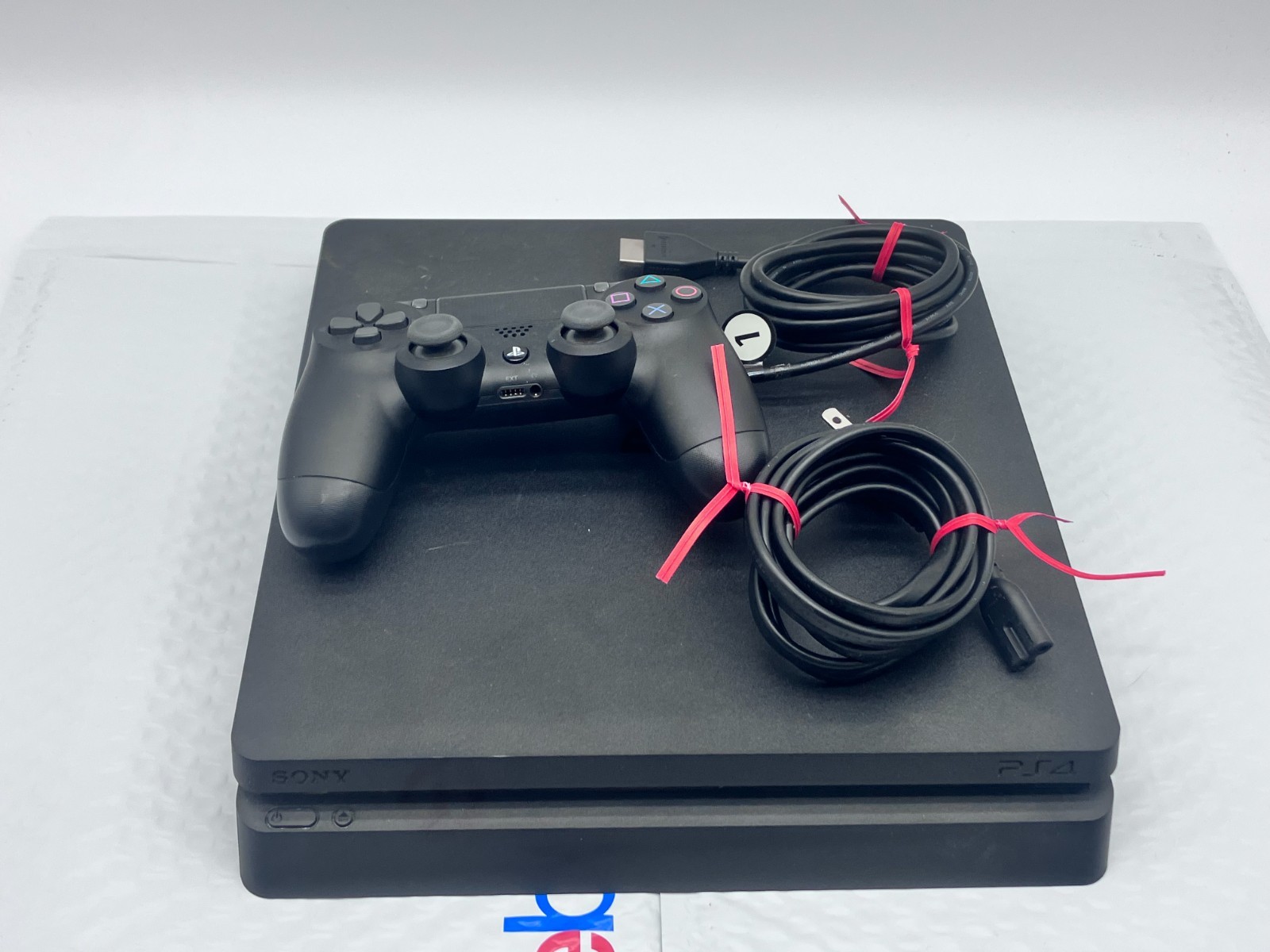 Sony PlayStation 4 PS4 Slim 500GB Console CUH-2015A + Controller + Cords