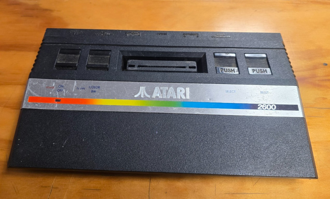 Atari 2600 Jr Console – Black *CONSOLE ONLY – UNTESTED/FOR PARTS*