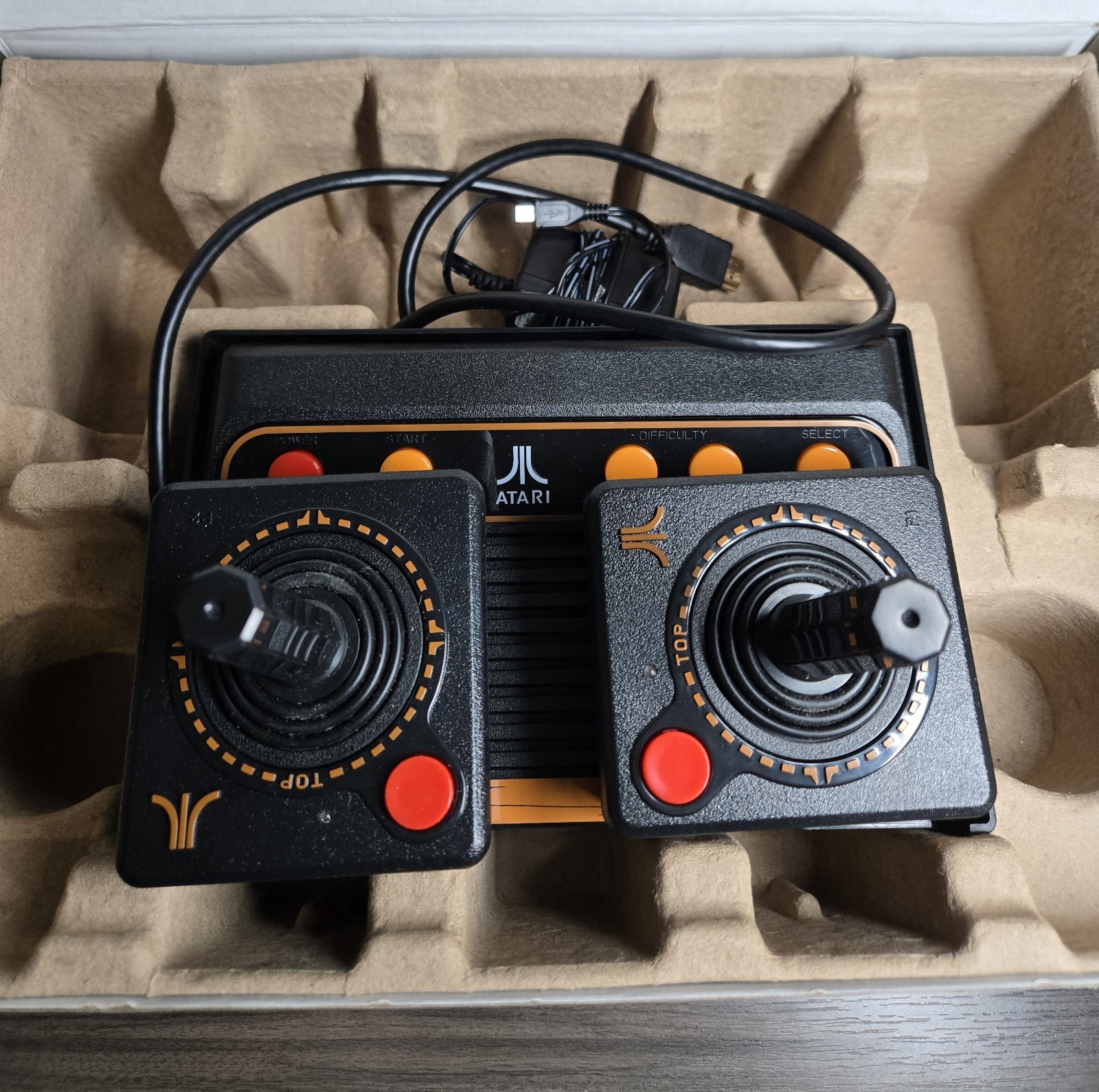 Atari Flashback 9 Gold Console with 120 Built-in Games + Flashback 5 (Read)