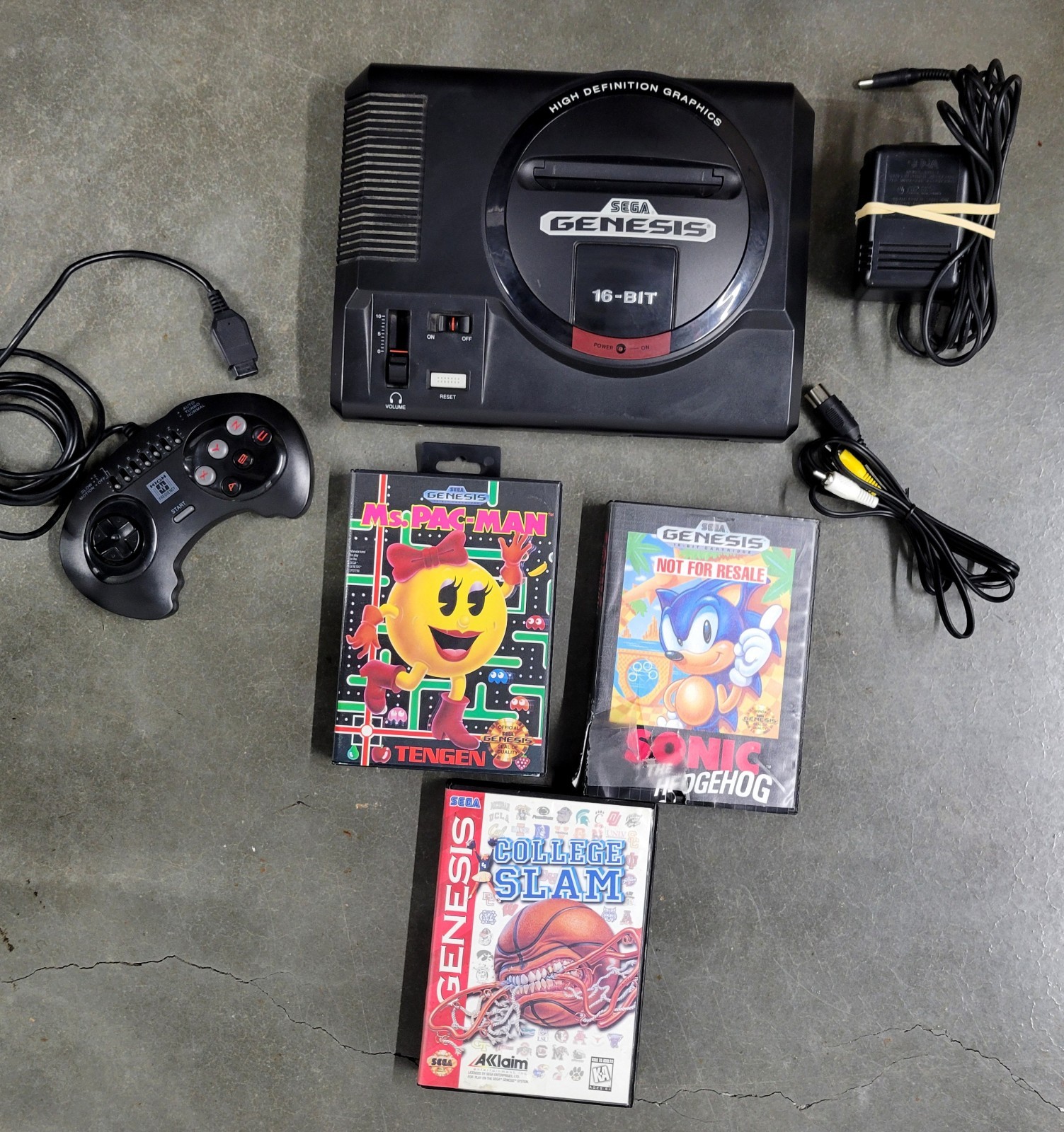 Sega Genesis Model 1 Console Bundle with Sonic Ms Pacman Tested