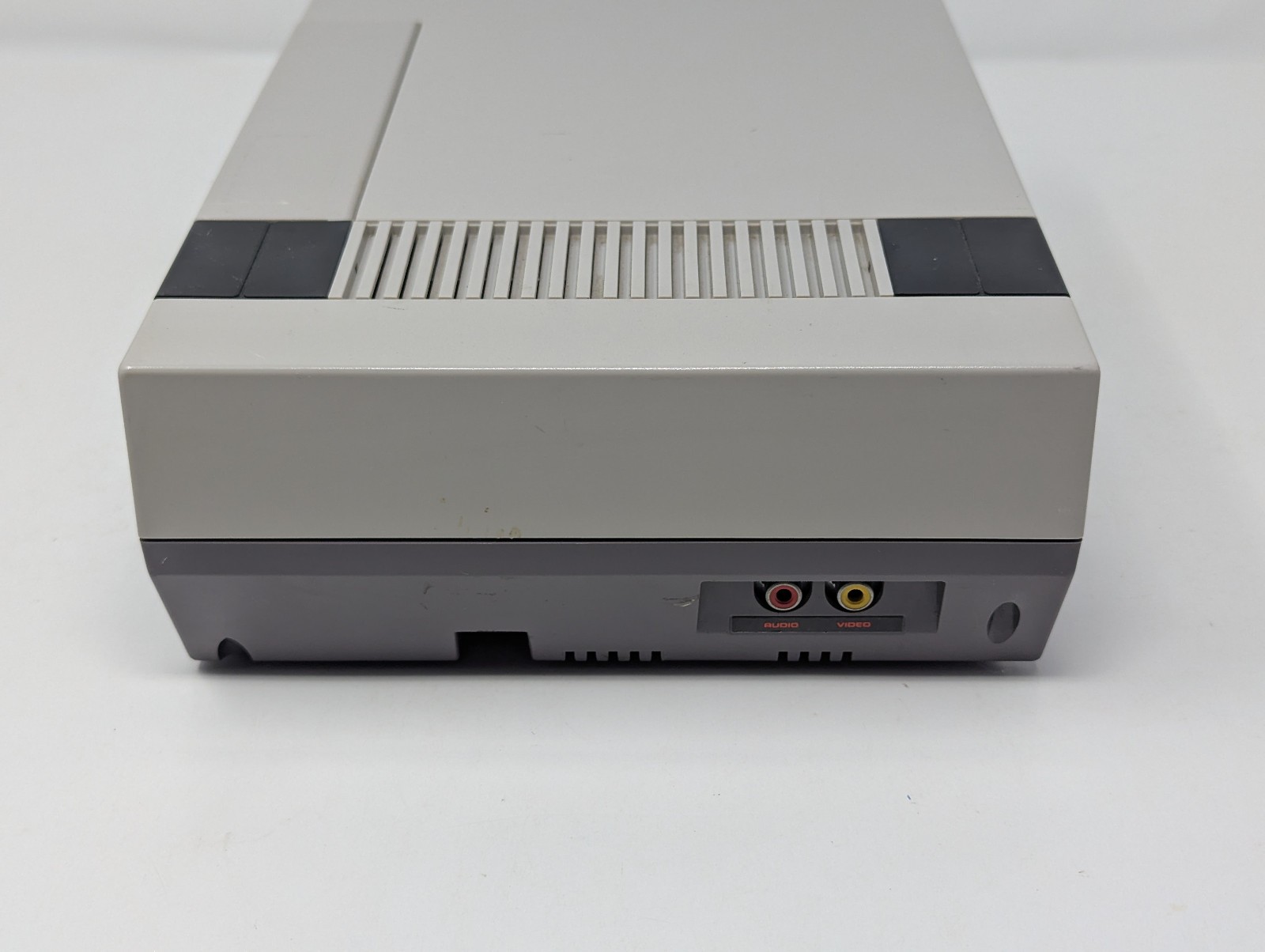 Nintendo NES Action Set Home Console With OEM Controller, Zapper Gun & Cables