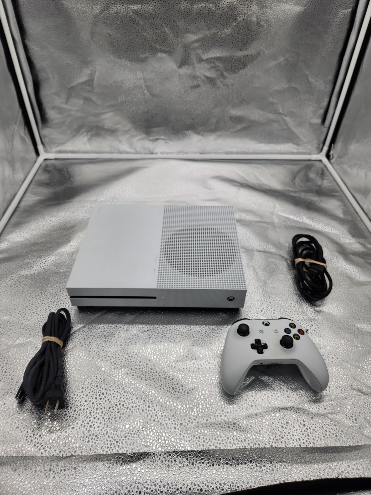 Xbox One S 1TB Console White Model 1681 Tested