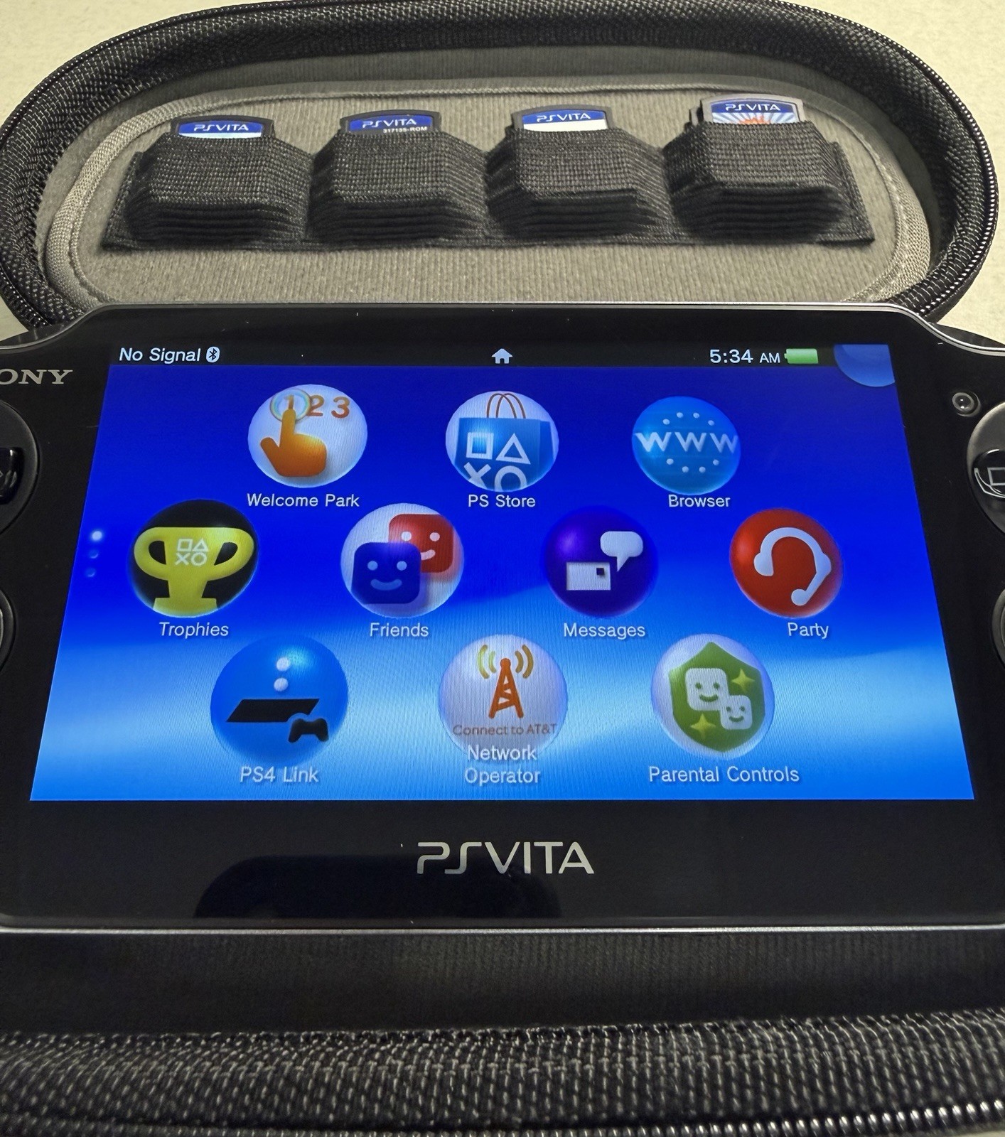 SONY PS Vita PCH-1101 Crystal Black Wi-Fi+3G Model W/ 17 Games+Charger! See Pics