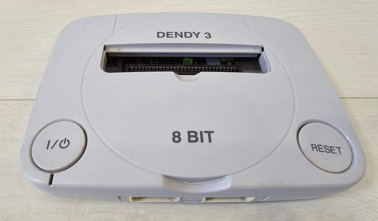 Retro Vintage 1990s Game Console 8 bit Dendy 3 Computer Game for repair lot 7