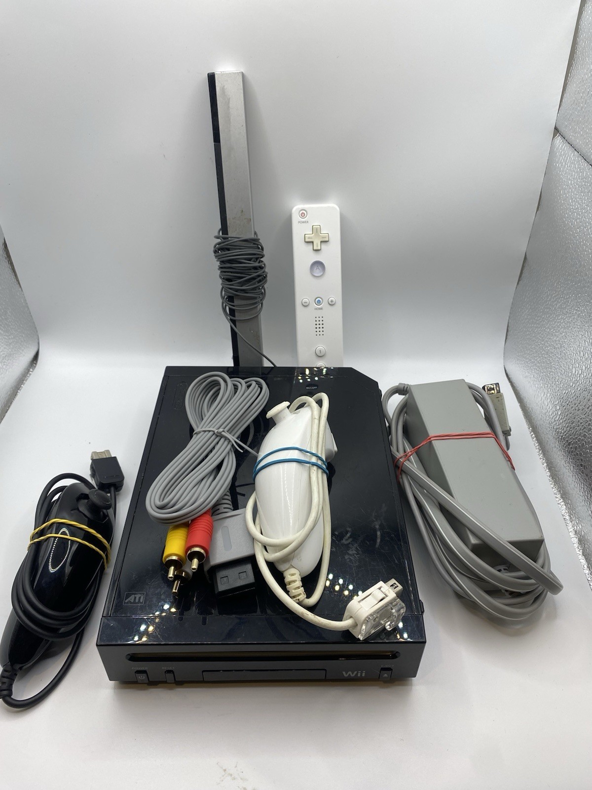 Nintendo Wii Console RVL-101 w/ Accessories & Controller Tested Working