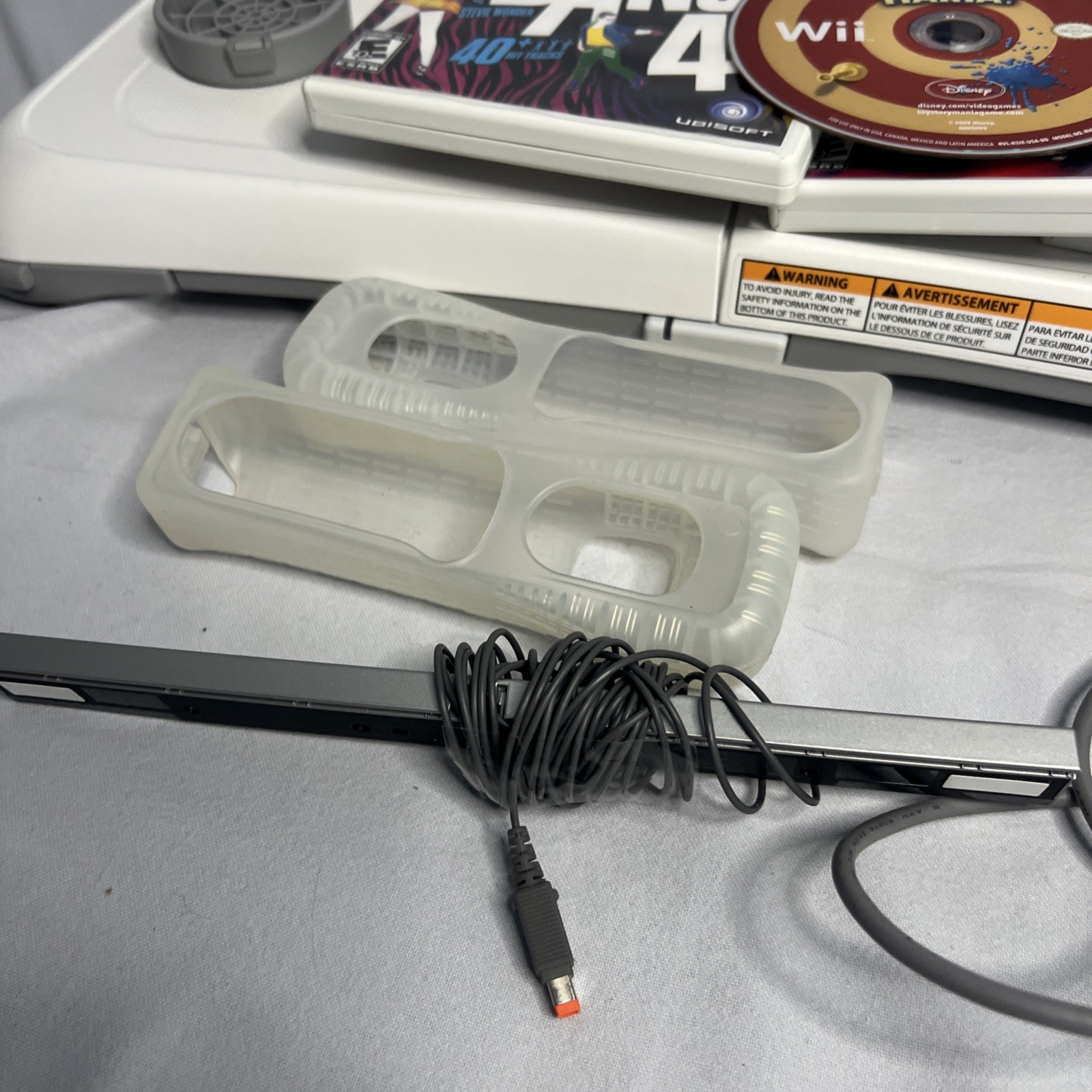 Wii Nintendo Console, Remotes, Cords, Remote Cases, Sensor, See Pic i1