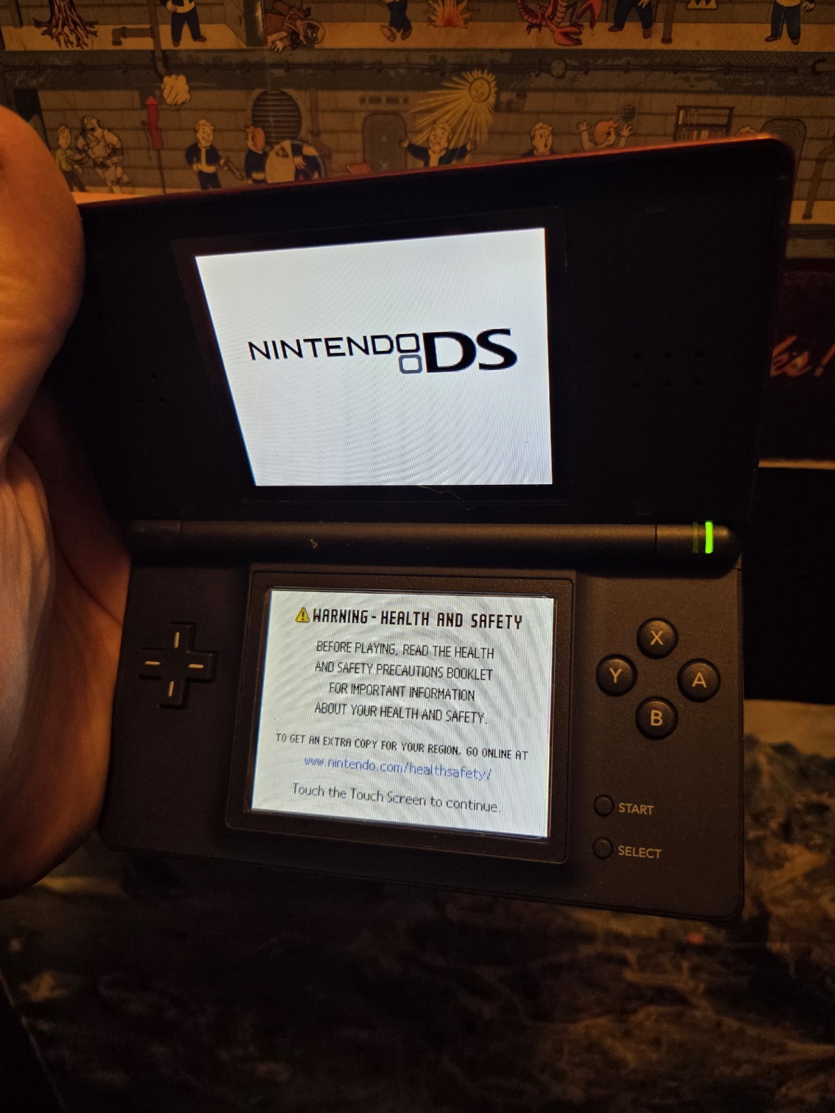 Nintendo DS Lite USG-001 Crimson Red