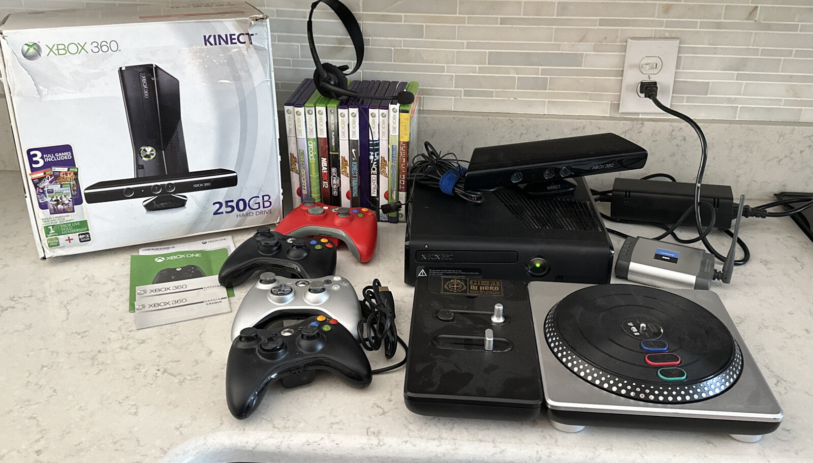 Xbox 360 Slim Bundle 1439 Tested Console 250GB Controllers Power Games READ!
