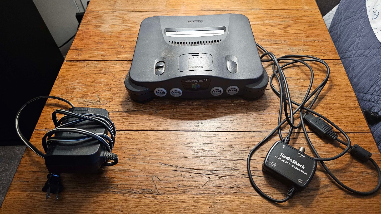 NINTENDO 64 SYSTEM CHARCOAL NUS-001: WORKING. CHECK DESCRIPTION.