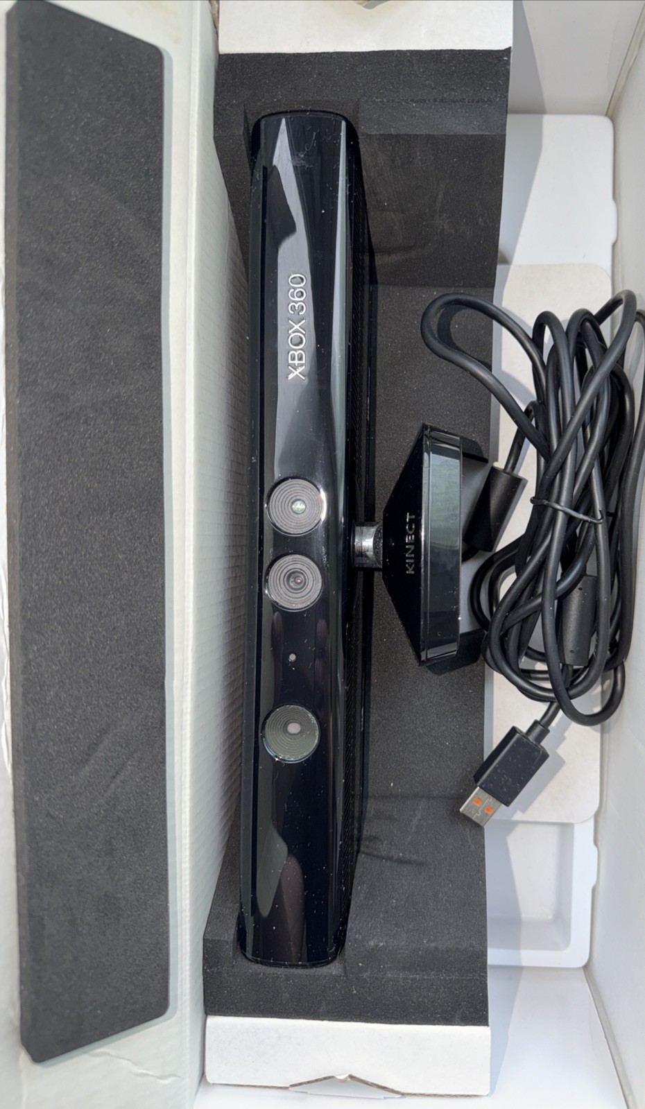 Xbox 360 Slim 1439 250gb, Cords, 3 Games, Kinect, Controller, More Bundle Tested