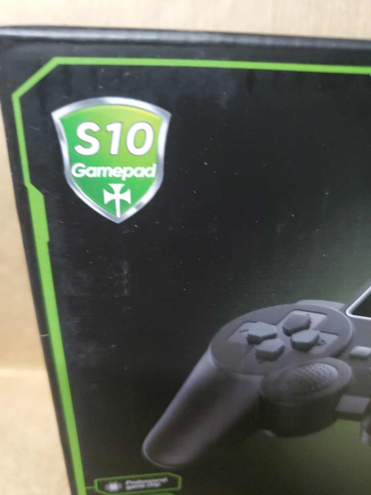 S10 Handheld Gamepad Controller Video Game Player, Black, 520 Built-In Games