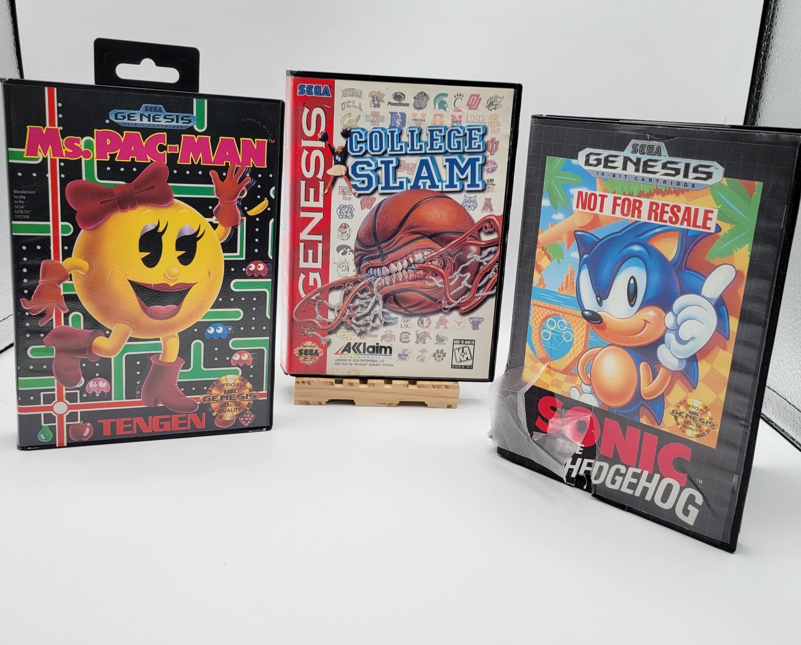 Sega Genesis Model 1 Console Bundle with Sonic Ms Pacman Tested
