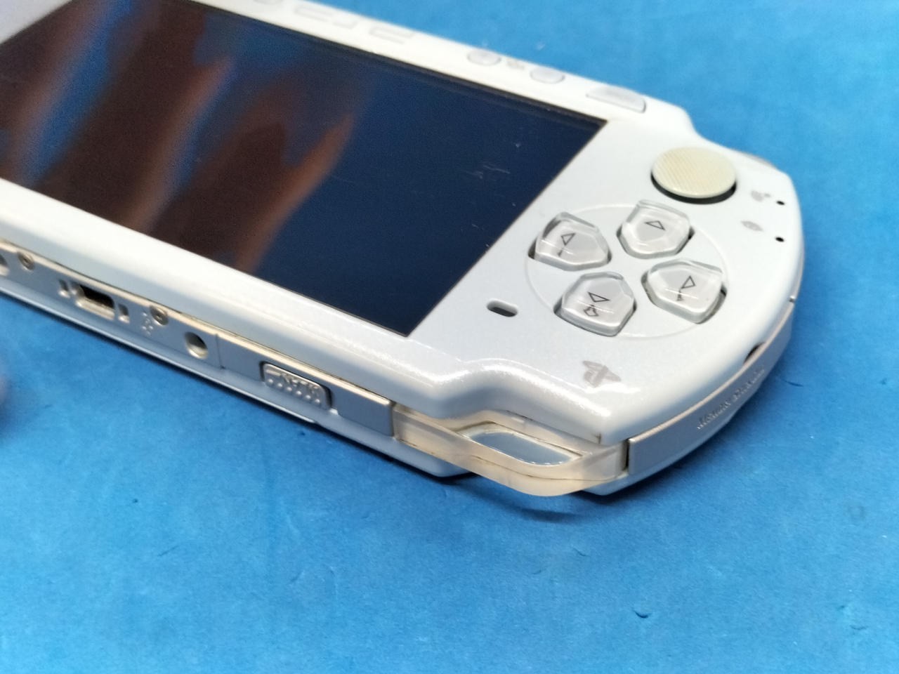 [Rare] PlayStation Portable Felicia Blue PSP-2000 with 2GB Memory Stick A3084