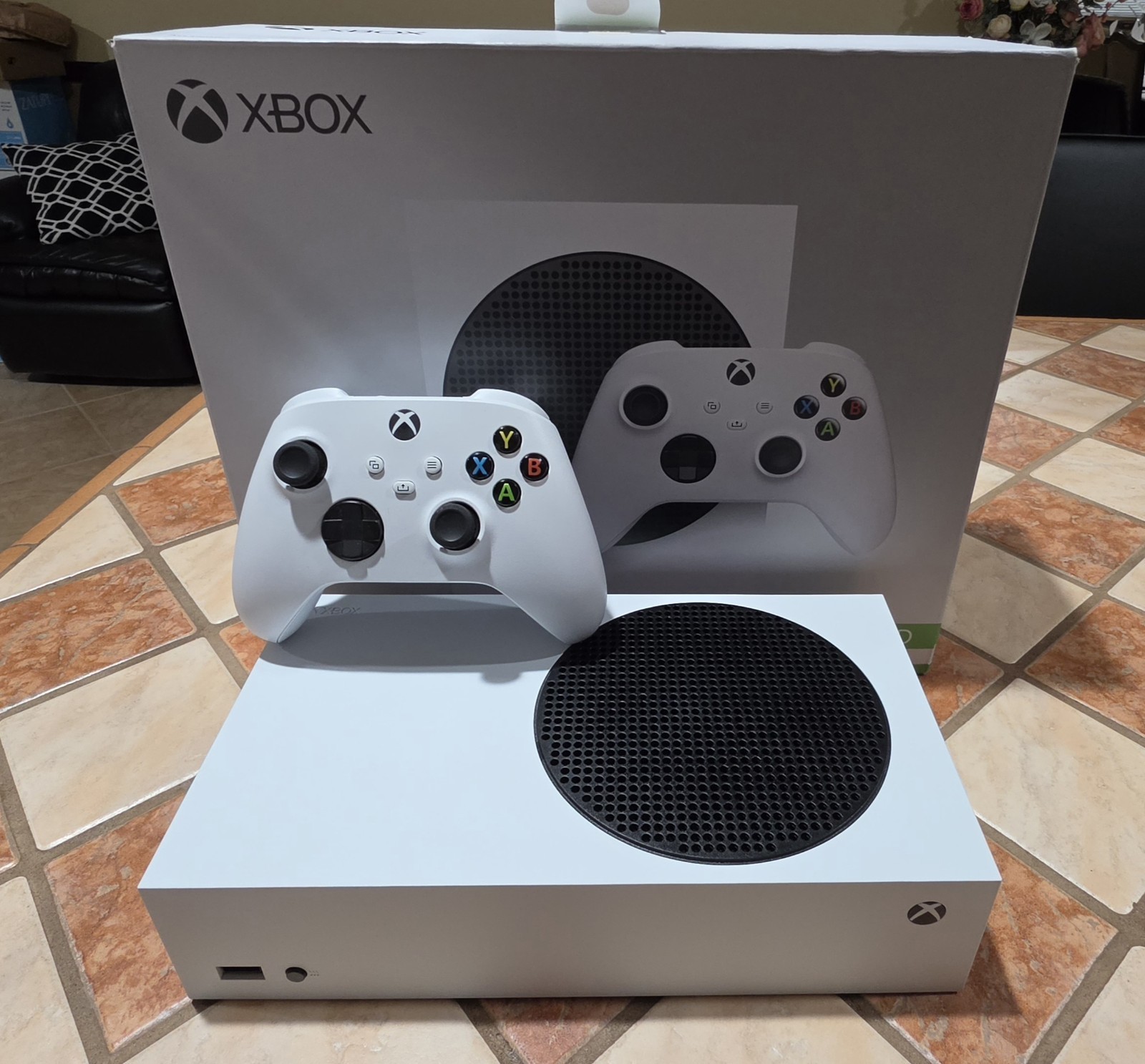 Microsoft Xbox Series S 1TB SSD Digital Console (Model: 1883) – White – Open Box