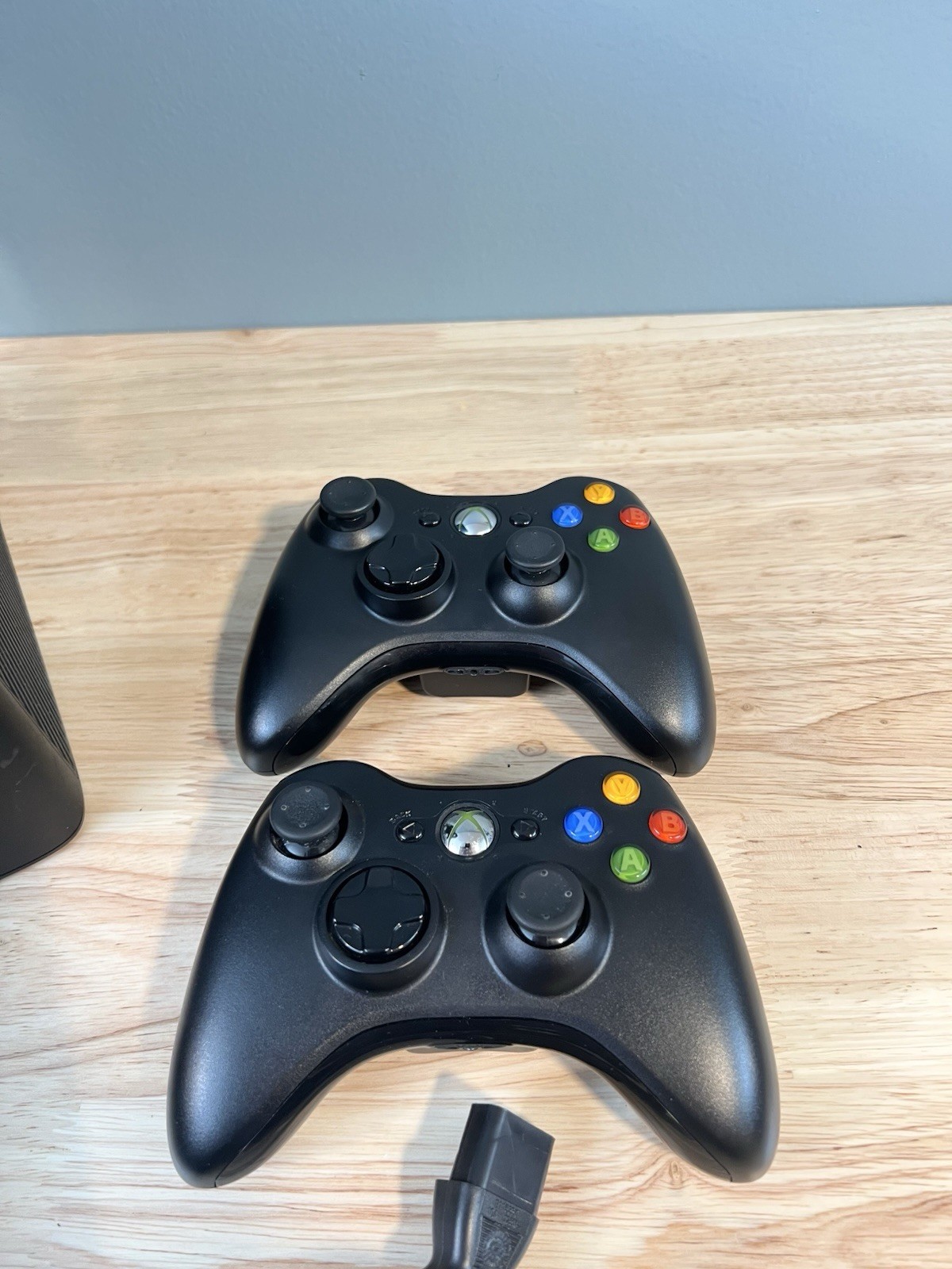 Microsoft Xbox 360 E Model 1538 4 GB Console, Two Controllers & Power Cord