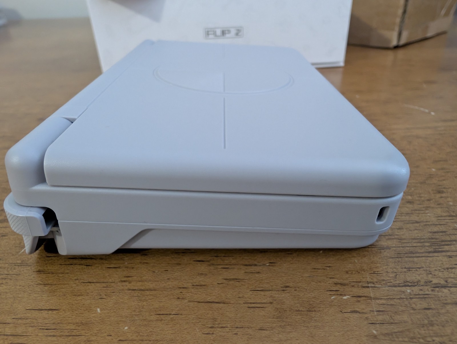 Retroid Pocket Flip 2 SD865 128GB 16Bit US – Retro Gaming Android Gray Handheld